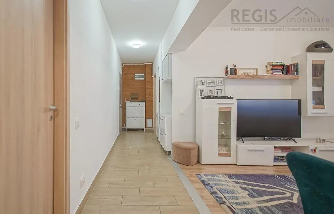 Apartament  2 Camere, Parcare, strada cu vile Tractorul - foto 2