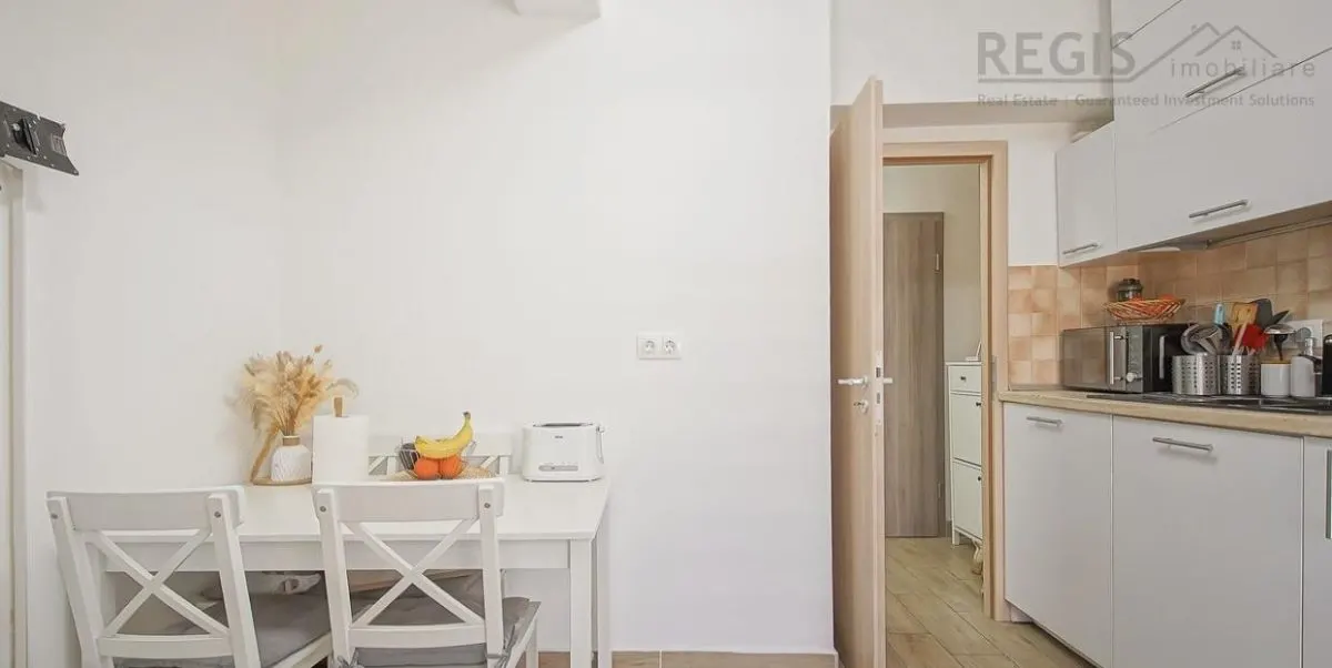 Apartament  2 Camere, Parcare, strada cu vile Tractorul - foto 3