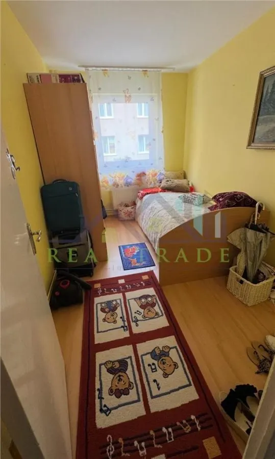 Apartament 3 camere decomandat etajul 1 Astra - foto 5