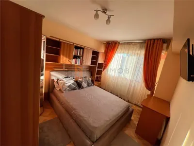Apartament 2 camere cf 1  decomandat zona Ultracentral - Buzau