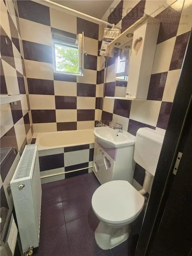Apartament 2 camere Florilor cu parcare - foto 9