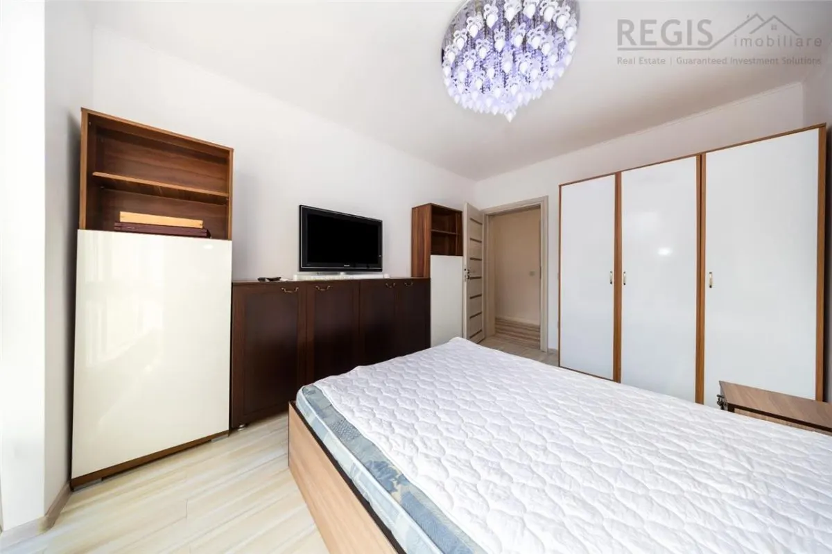 Apartament de 4 camere in zona Avantgarden I - foto 8