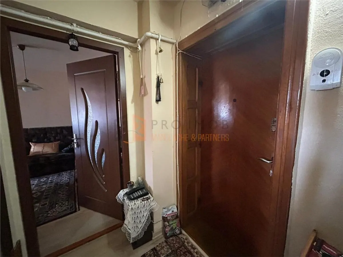 Apartament 3 camere cf1 decomandat zona Centru - foto 5