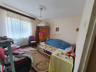 Apartament 3 camere cf1 decomandat zona Brosteni - foto 3