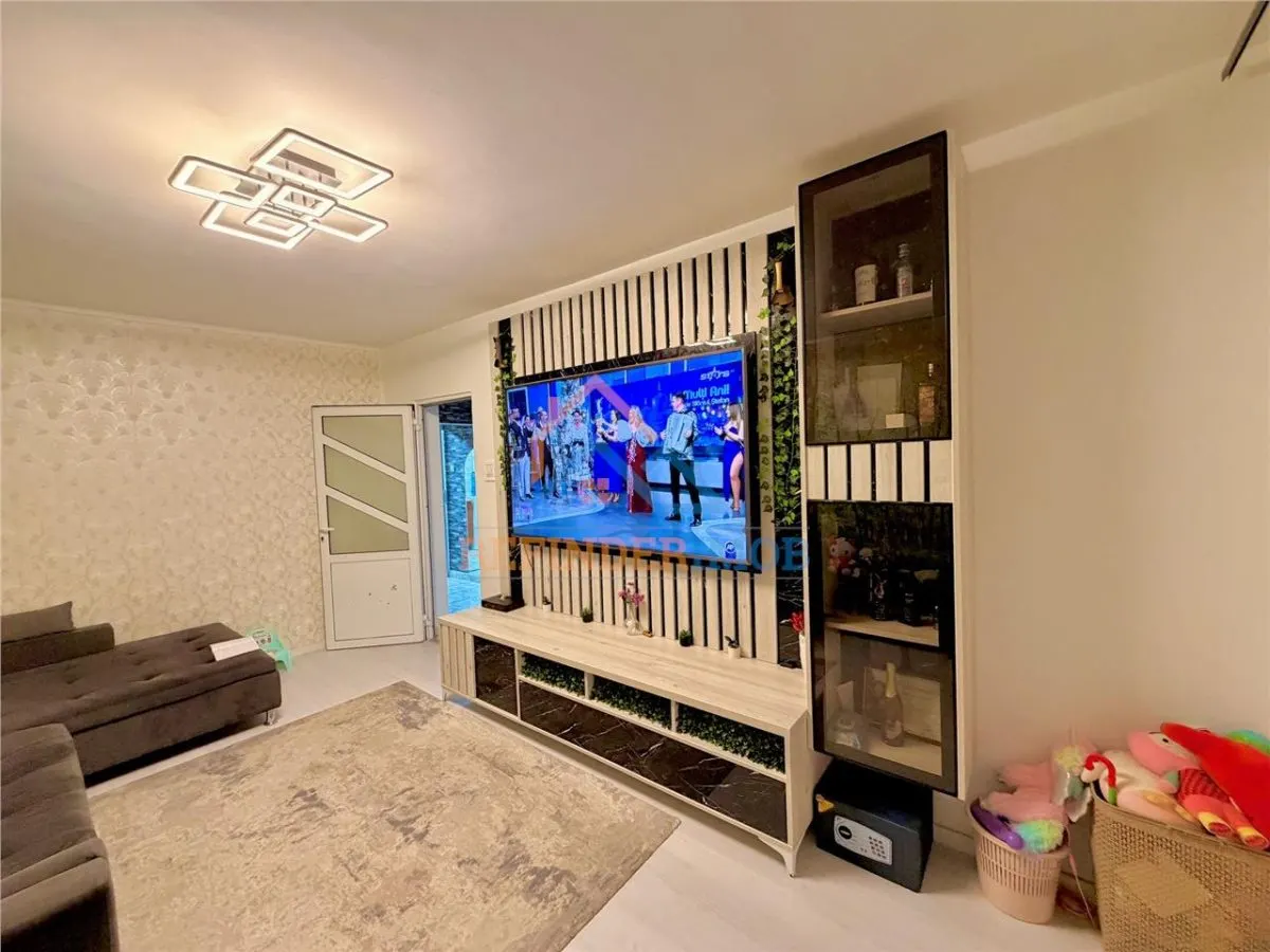 Apartament Brancoveanu, balcon si terasa mare - foto 1