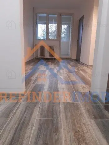 Garsoniera de vanzare, zona Salajan - foto 5