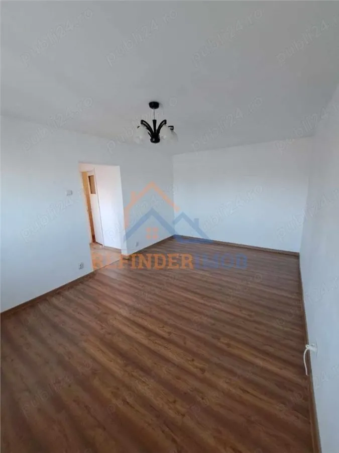 Oferta apartament 2 camere zona Lujerului, bloc 1981 - foto 1