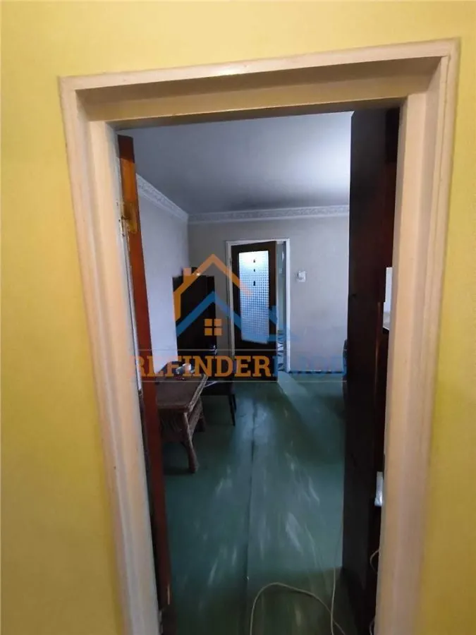 Apartament de vanzare cu 3 camere, zona Trapezului - foto 5