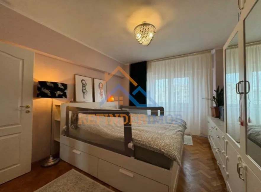 Vanzare Penthouse cu 5 camere, zona centrala - foto 9