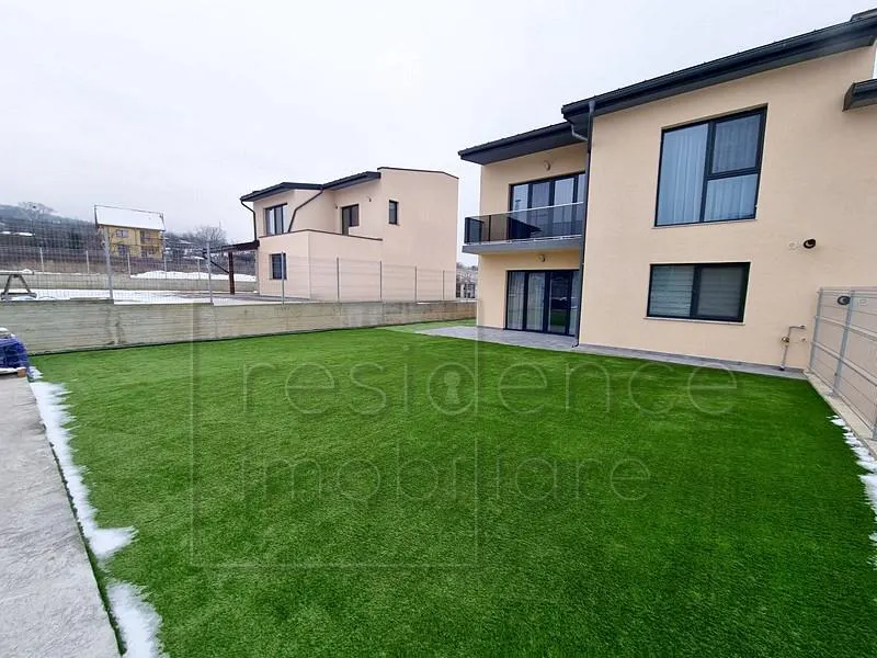 Curte 360 mp! Duplex 4 camere, inceput de Borhanci+3 Parcari - foto 2