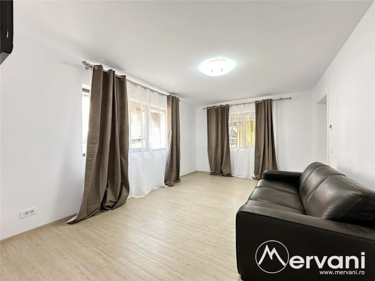 Vila de vanzare cu 6 camere in Sinaia - foto 3