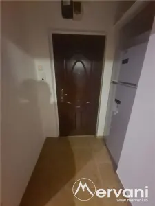 Apartament cu 2 camere de vanzare - Zona Schelelor - Campina