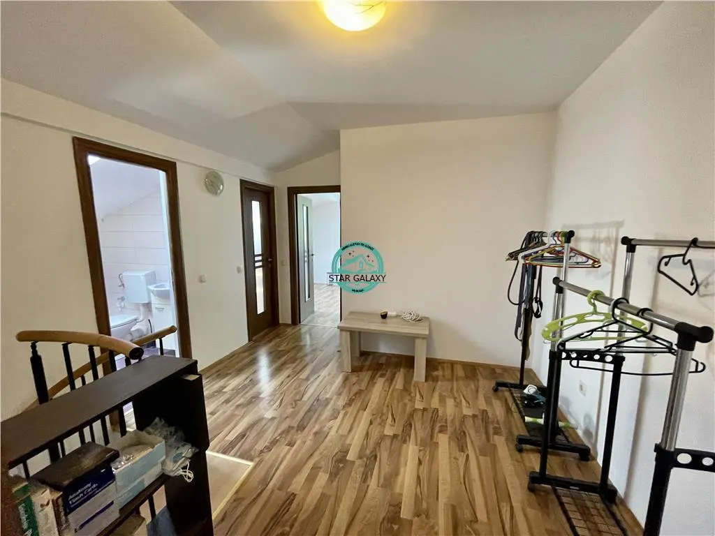 Apartament cu 4 camere de vanzare, pe 2 niveluri, in Cornisa - foto 5