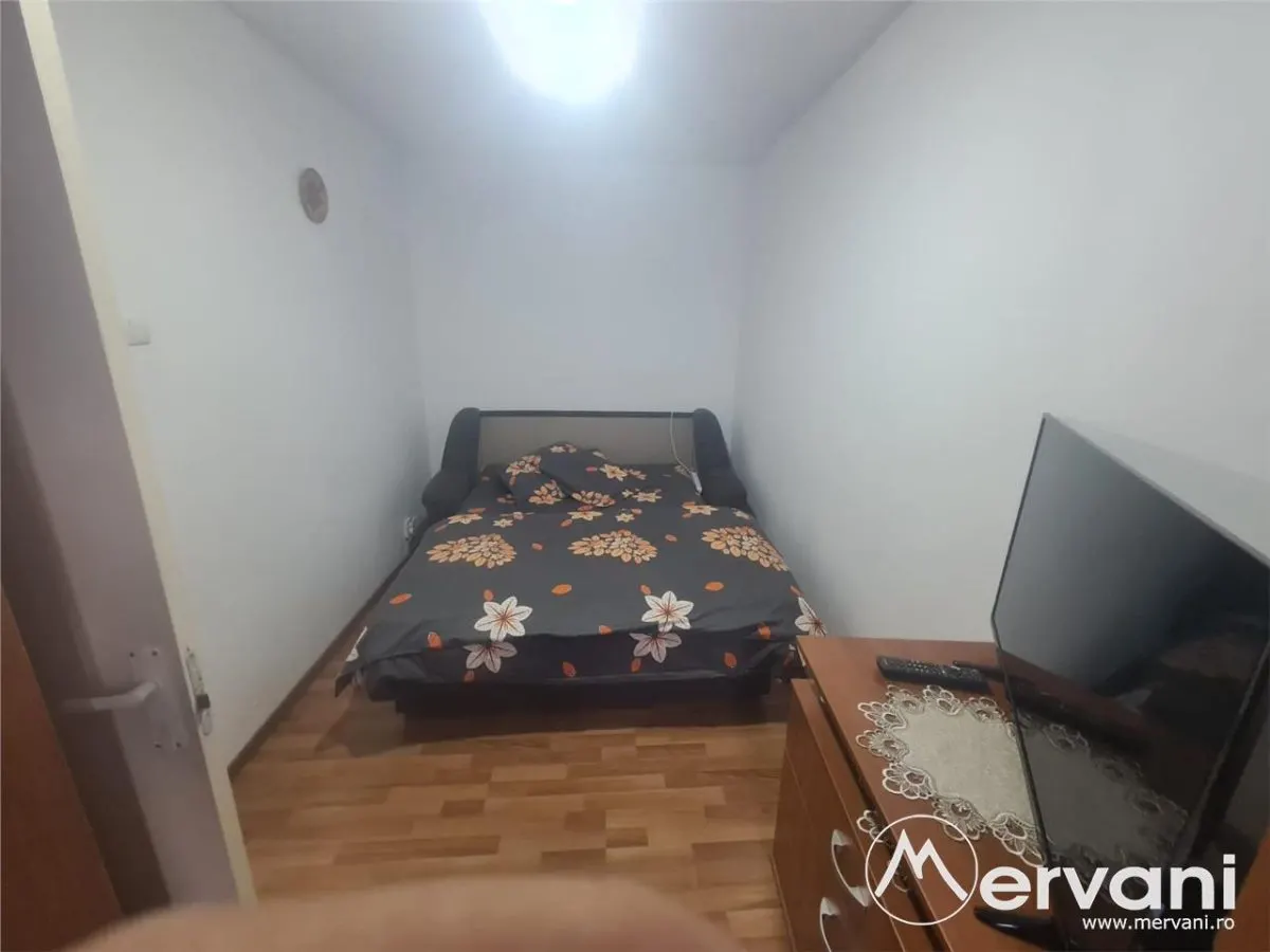 Apartament cu 2 camere de vanzare -Zona Cuza - foto 3