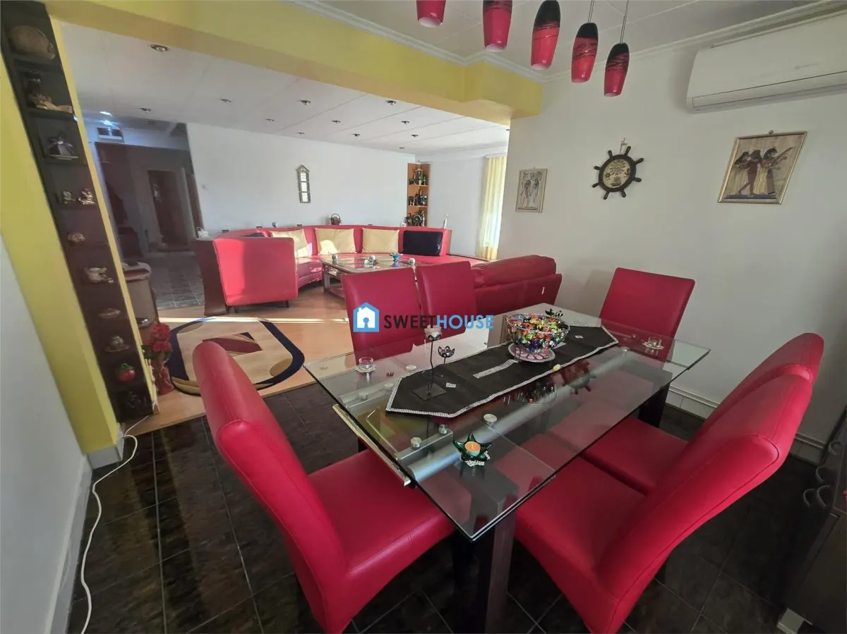 Apartament cu patru camere zona centrala - foto 18