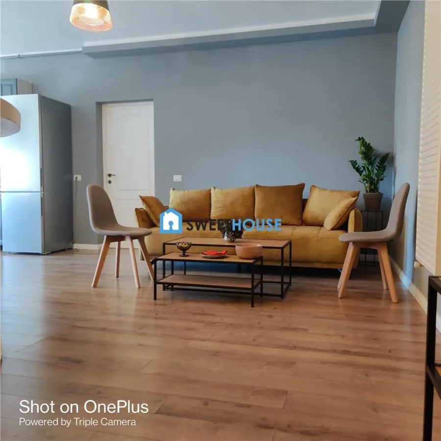 APARTAMENT IN CASA LUX - foto 1