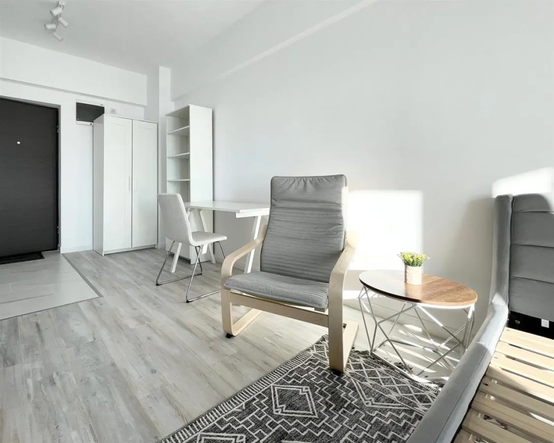 1 CAM  ,CENTRU, PARCARE,UNIREA TOWERS - foto 6