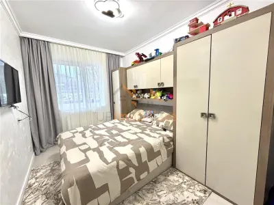 APARTAMENT DE VANZARE | 3 CAMERE | PRIMA UNIVERSITATII |  ORADEA - foto 7