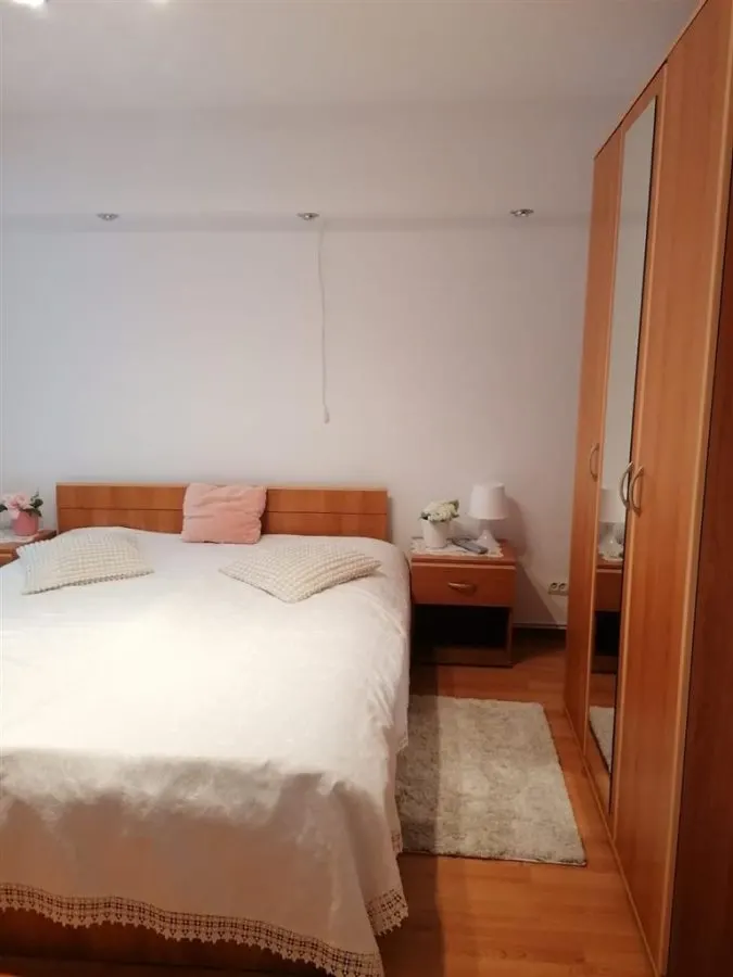 Apartament 2 camere - Zona Nicolina - 449 Euro - foto 14