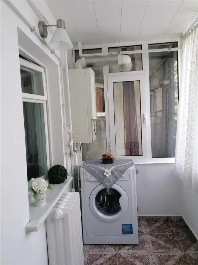 Apartament 2 camere - Zona Nicolina - 449 Euro - foto 10