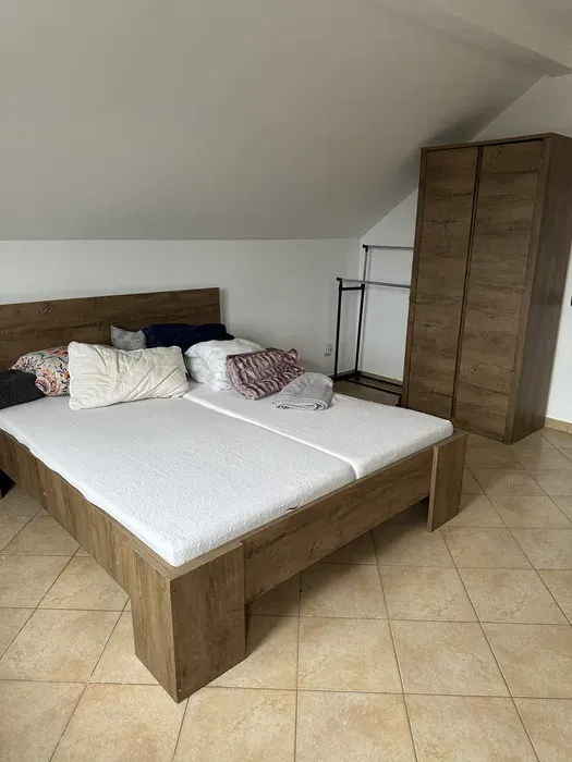 Vila 4 camere Valea Adanca - 730 euro - foto 4