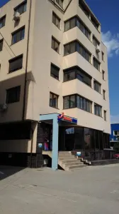 Apartament 2 camere Baza 3 - 370 EURO - Iasi