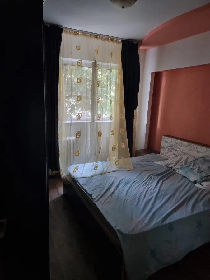 Apartament 2 camere, etaj 1, Bulevardul Stefan cel Mare - foto 4