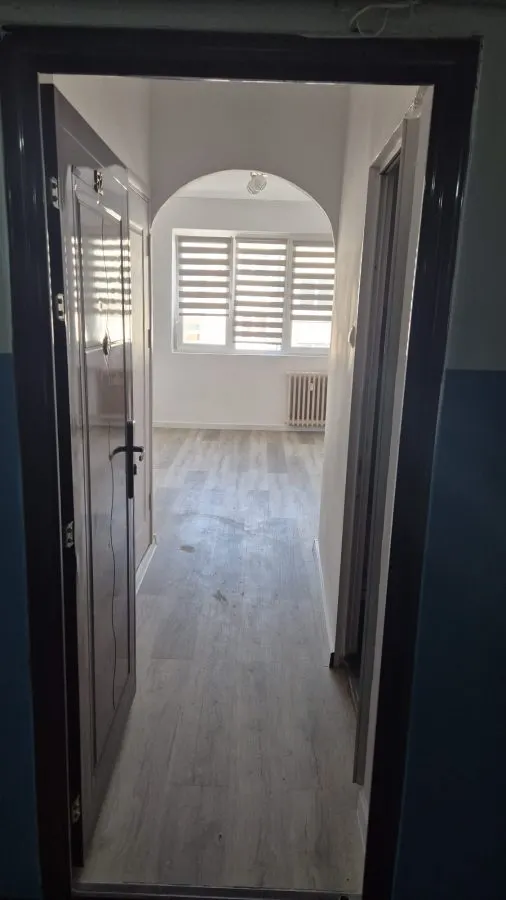 GARSONIERA LIBERA ETAJ 2 DIN 3 BAZA 3 - foto 2