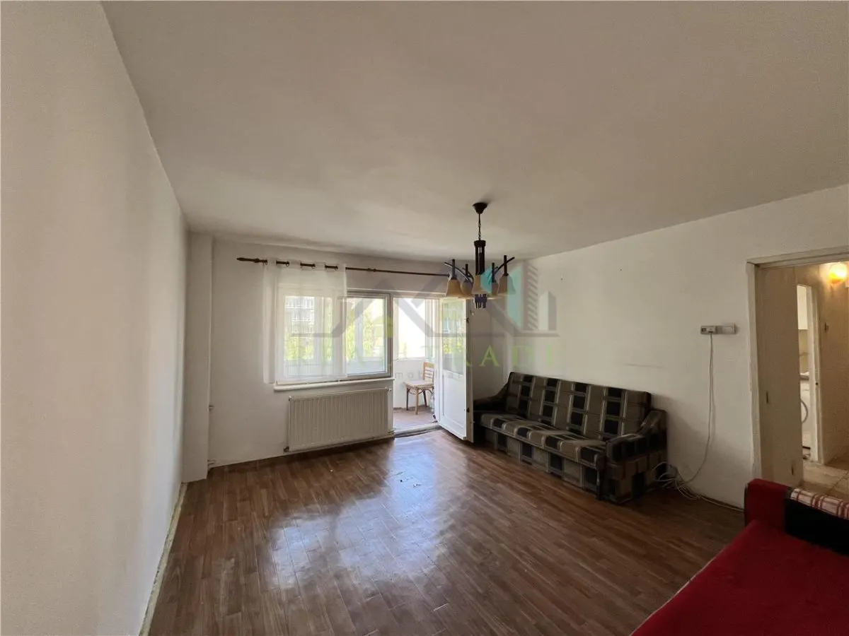 Apartament 2 camere decomandat etaj intermediar Centrul Civic - foto 2