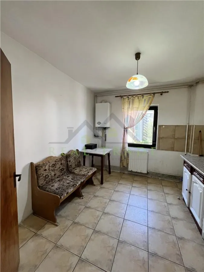 Apartament 2 camere decomandat etaj intermediar Centrul Civic - foto 7