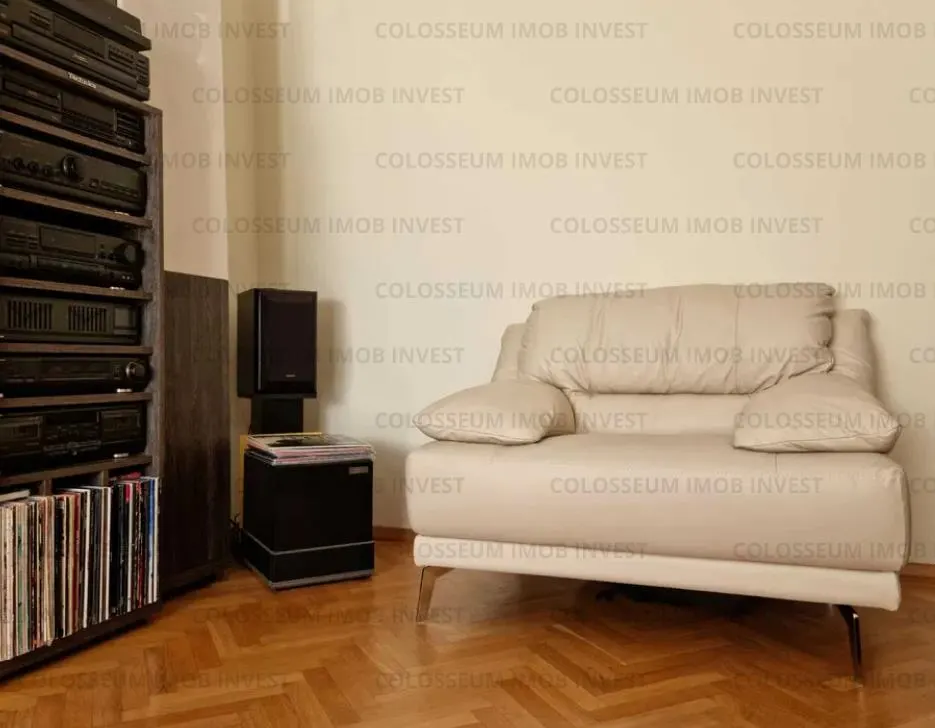 Apartament cu 4 camere, decomandat - zona Astra - foto 1