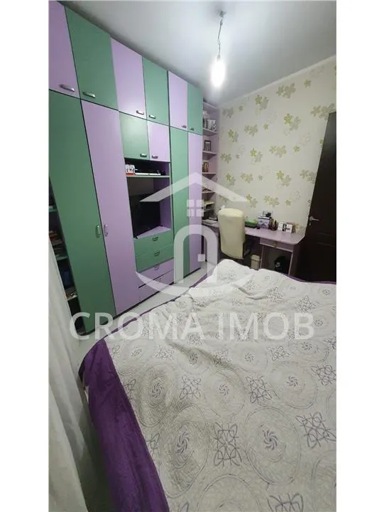 Vanzare apartament 3 camere, zona Vest - foto 7