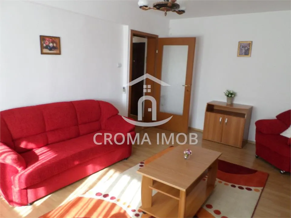 De inchiriat apartament 3 camere Ploiesti, zona Central - foto 3