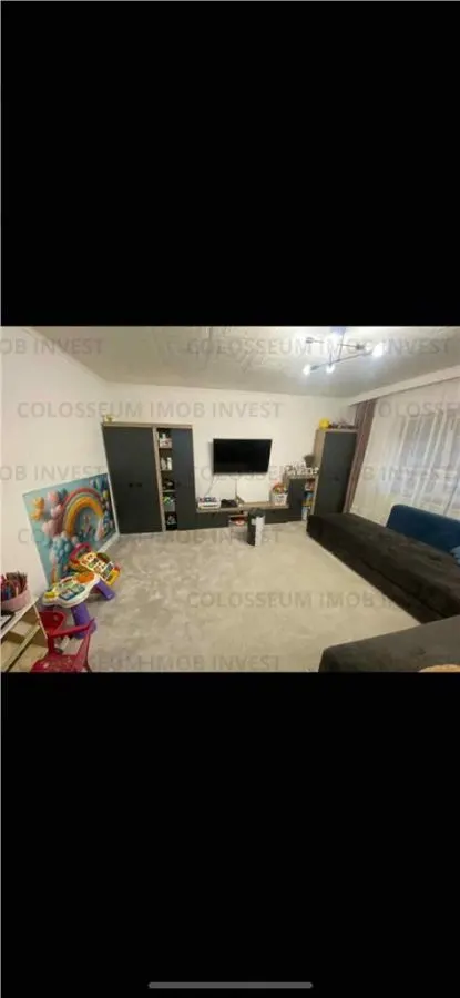 Apartament 2 camere, decomandat - zona Uzina 2 - foto 2