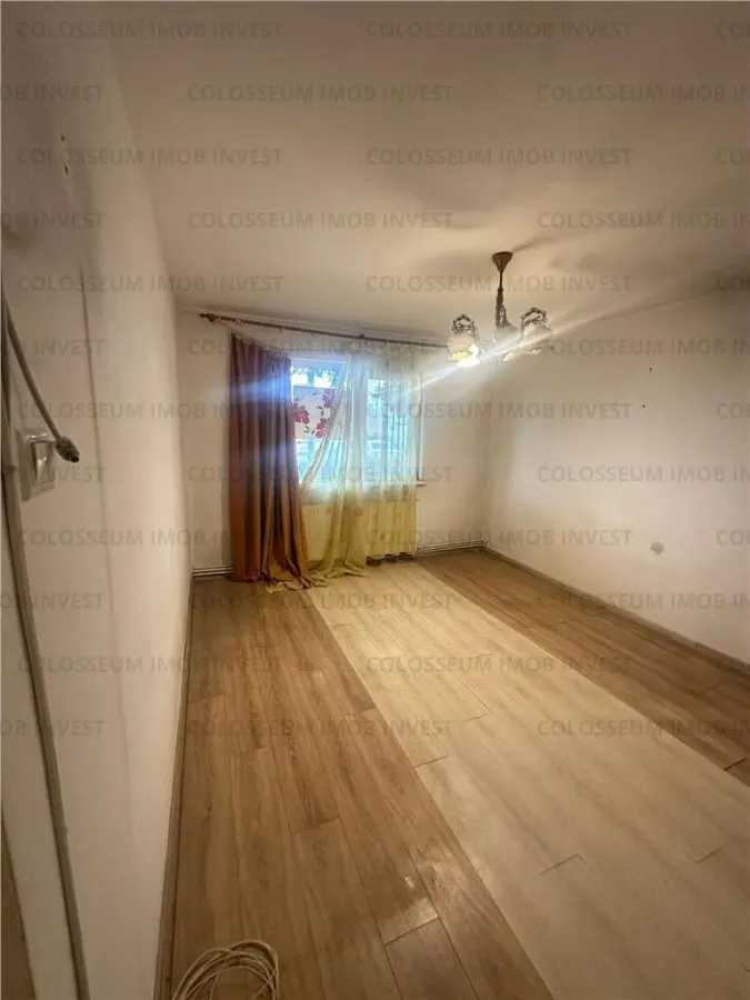 Apartament cu 2 camere, semidecomandat - zona Bartolomeu - foto 1