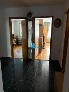 Vanzare apartament 4 camere, Dristor, loc de parcare, boxa - foto 2