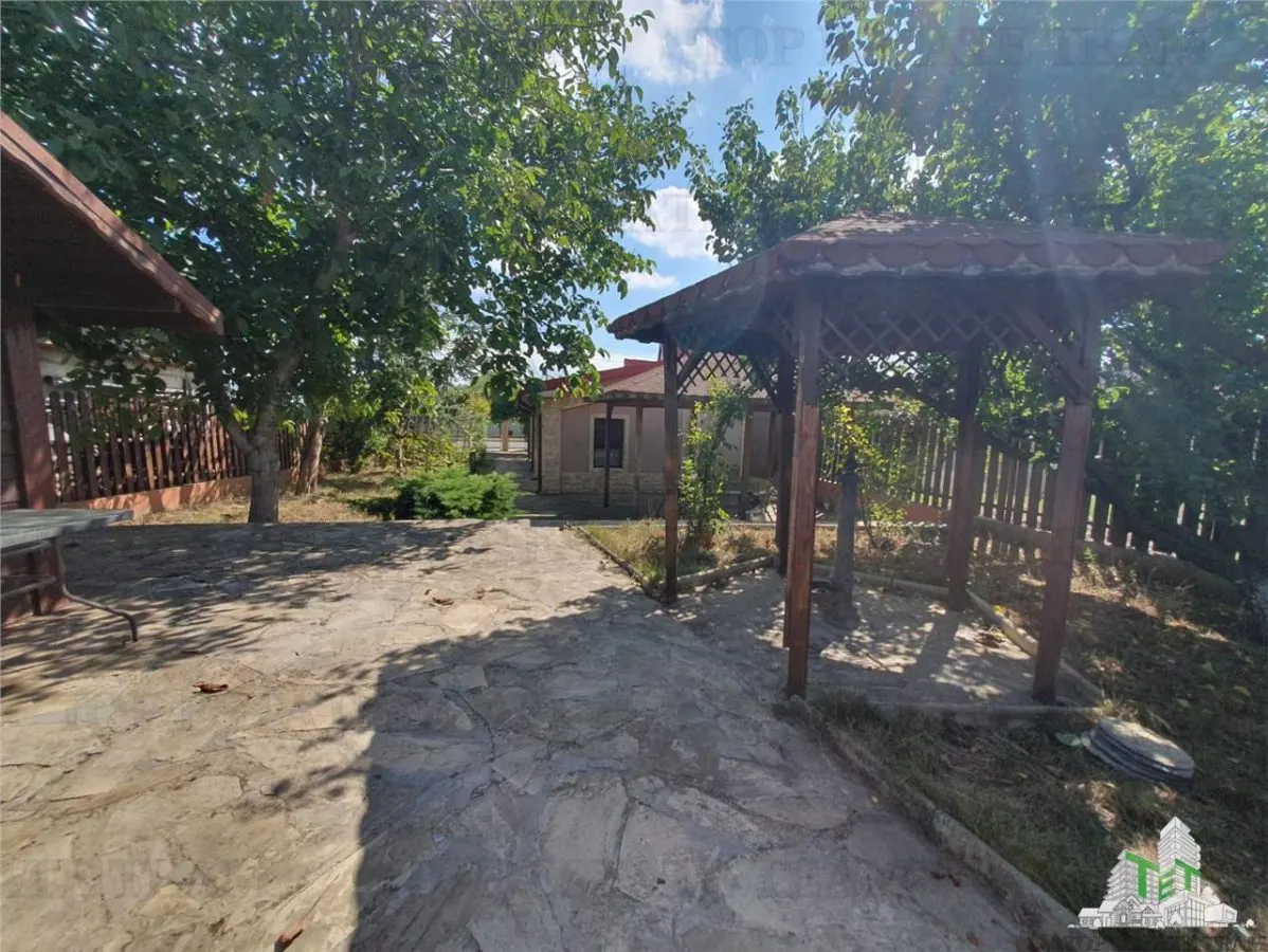 Casa individuala superba si teren generos TechirghiolÂ  - foto 24