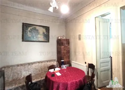 Casa de vanzare in zona Mantuleasa - foto 2