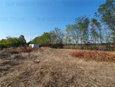 Teren intravilan agricol si teren curti constructii Lot 2 Parcela A326/49 - foto 16