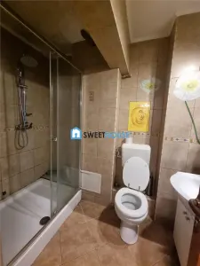 Apartament modern cu trei camere Zona 1 decembrie - foto 8