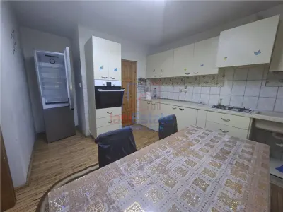 Proprietate de vanzare - casa + teren zona Moara de Vant - foto 9