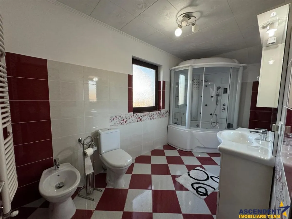 Casa rafinata,incantare peisagistica,garaj,securizare,Corunca, Mures: 3D&FILM! - foto 16