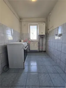 Etaj 2 - Mircea cel Batran, 2 camere, liber - foto 8