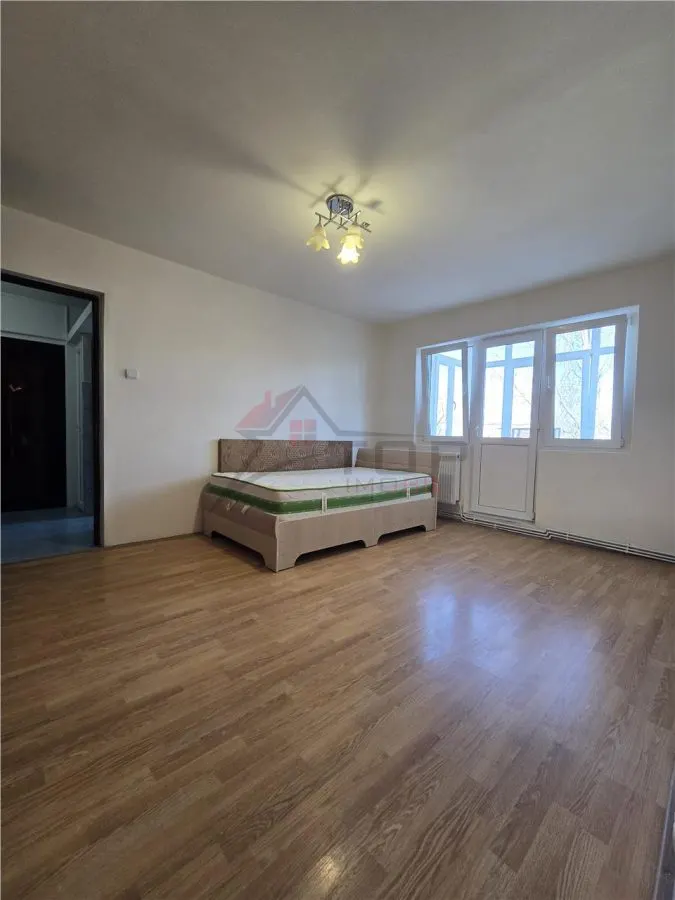 Etaj 2 - Mircea cel Batran, 2 camere, liber - foto 10