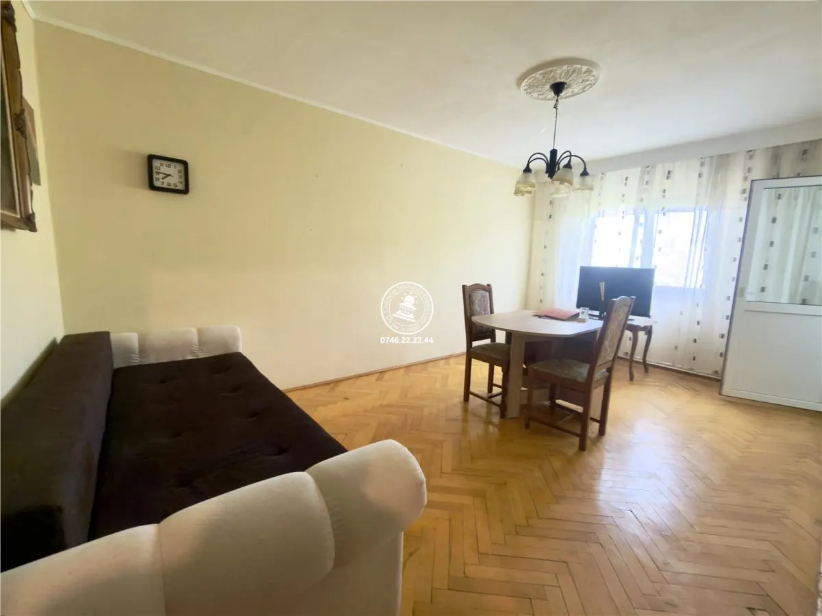 Apartament 3 camere, intermediar, Toma-Cozma - foto 1
