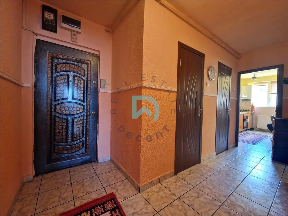 Apartament 4 camere, etaj intermediar, Tractorul, Brasov - foto 8