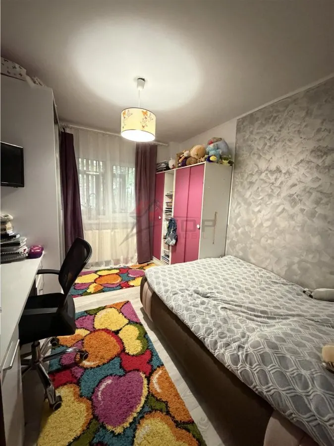 Apartament 3 camere, parter înalt - CUG - foto 3