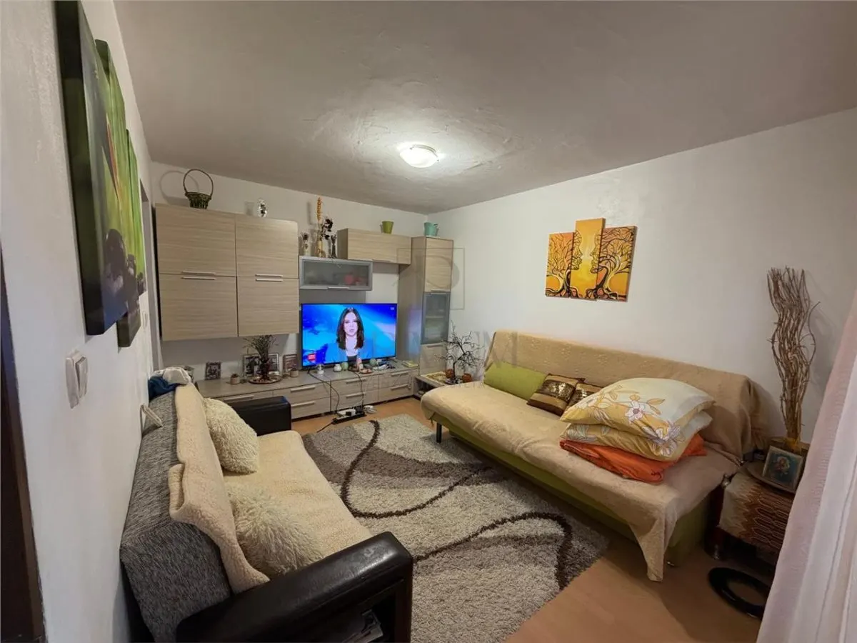 SOARELUI - APARTAMENT CU 1 CAMERA - mobilat, semidecomandat - foto 2