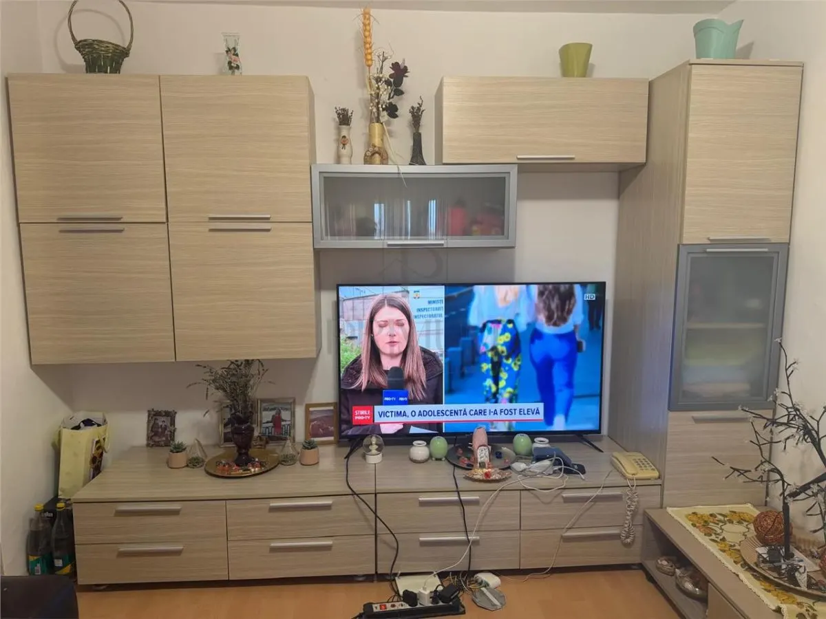 SOARELUI - APARTAMENT CU 1 CAMERA - mobilat, semidecomandat - foto 3