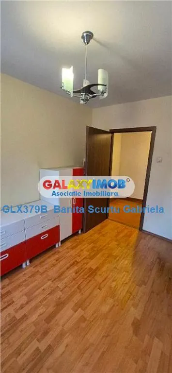 Vanzare apartament 3 camere, etaj 1 din 8  Zona Auchan Titan - foto 5